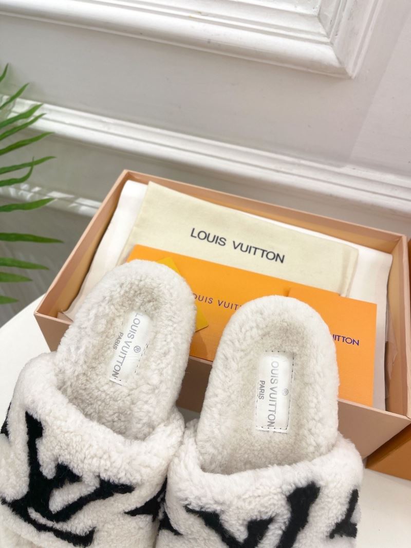 Louis Vuitton Slippers